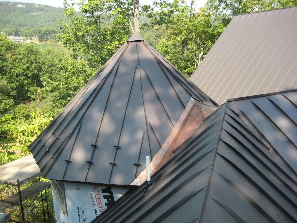 Professional Gutter Cleaning by Craftsman Roofing in Wineland Vineyards